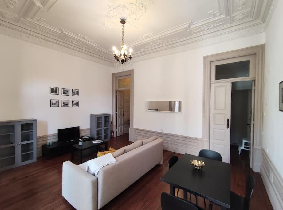 Appartamento Alvares Cabral Apartamento C OOporto Esterno foto