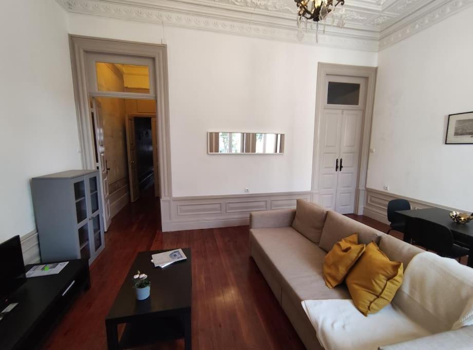 Appartamento Alvares Cabral Apartamento C OOporto Esterno foto